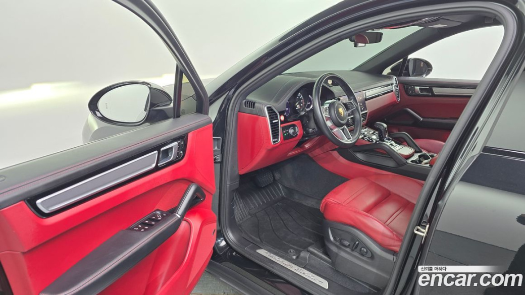 Porsche Cayenne 3.0 COUPE PLATINUM EDITION, 2023