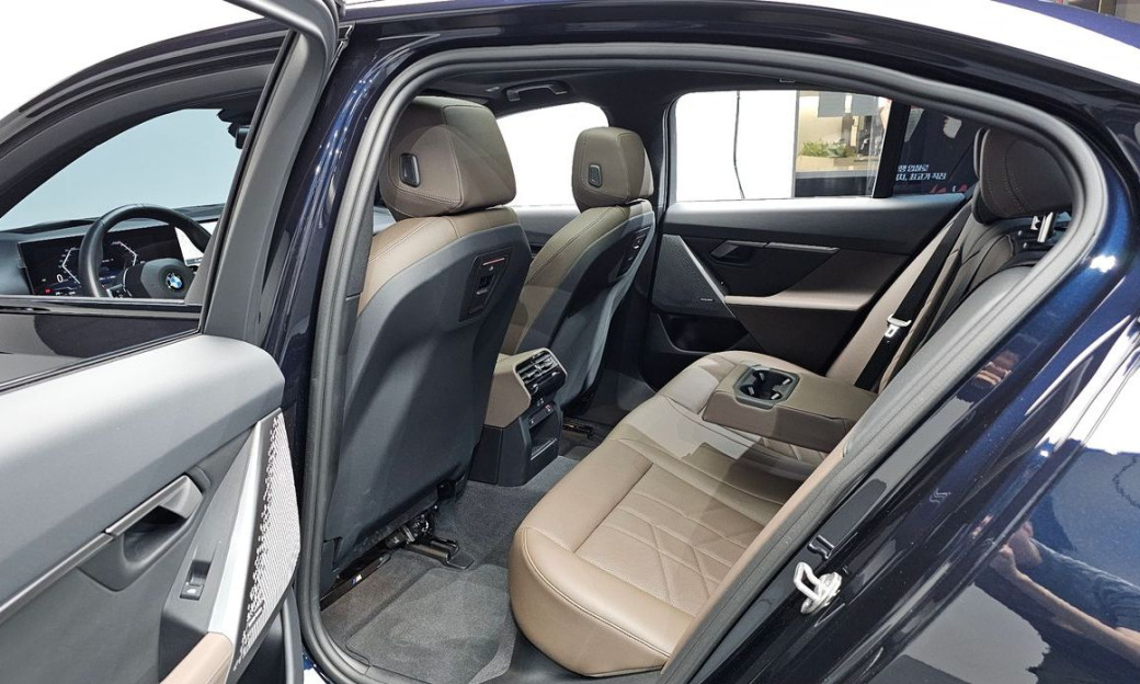 BMW 5-Series 520i M Sport, 2024