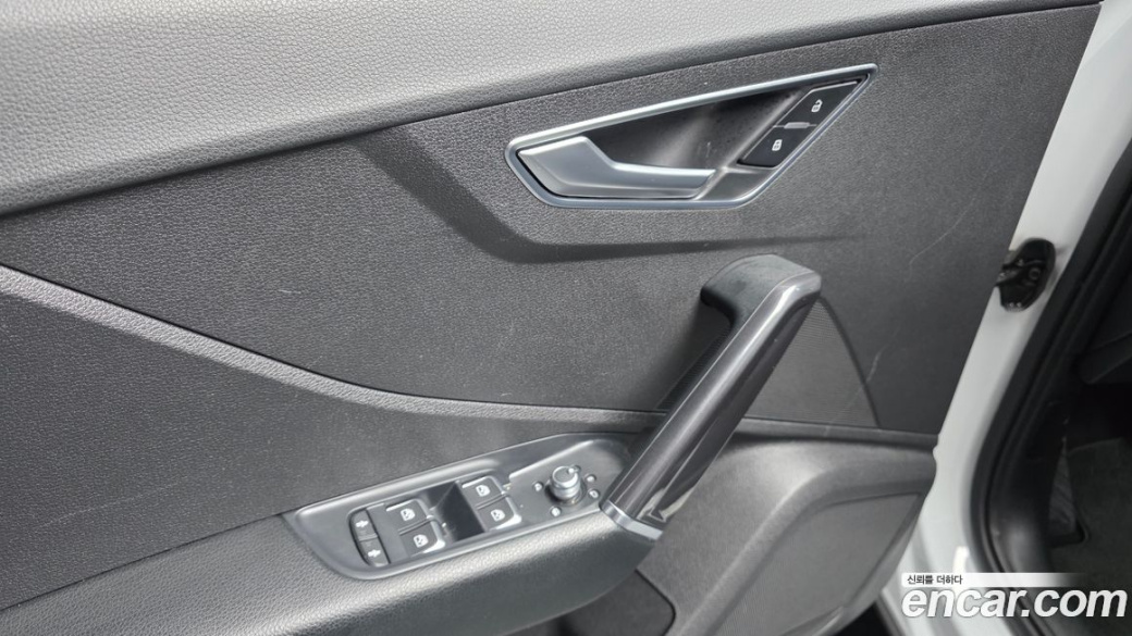 Audi Q2 35 TDI, 2023