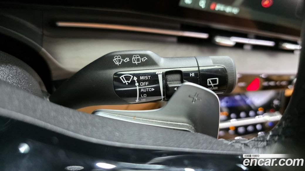 Kia Carnival 9-Seater Signature, 2023