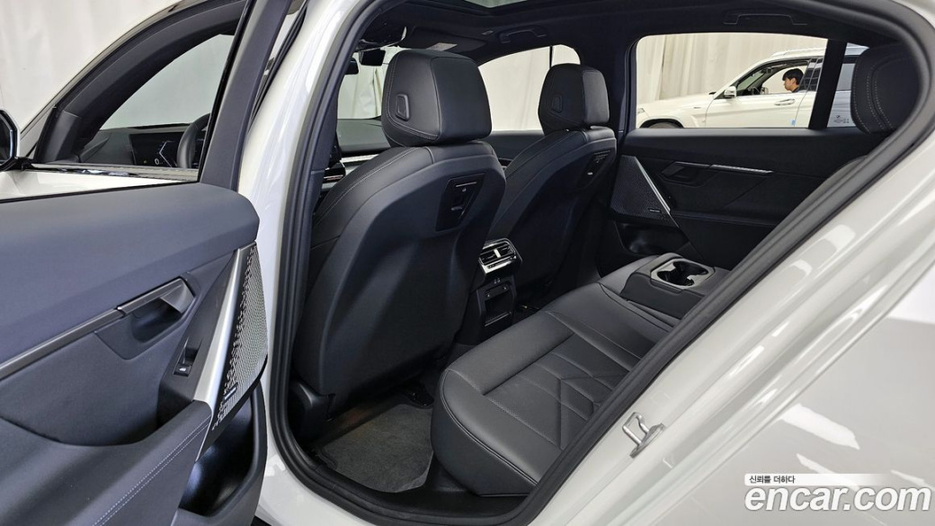 BMW 5-Series 520i M Sport, 2024