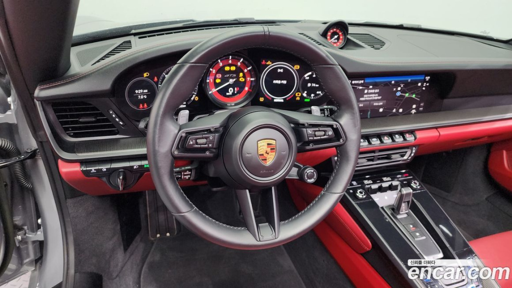 Porsche 911 Carrera 4 GTS Cabriolet, 2022
