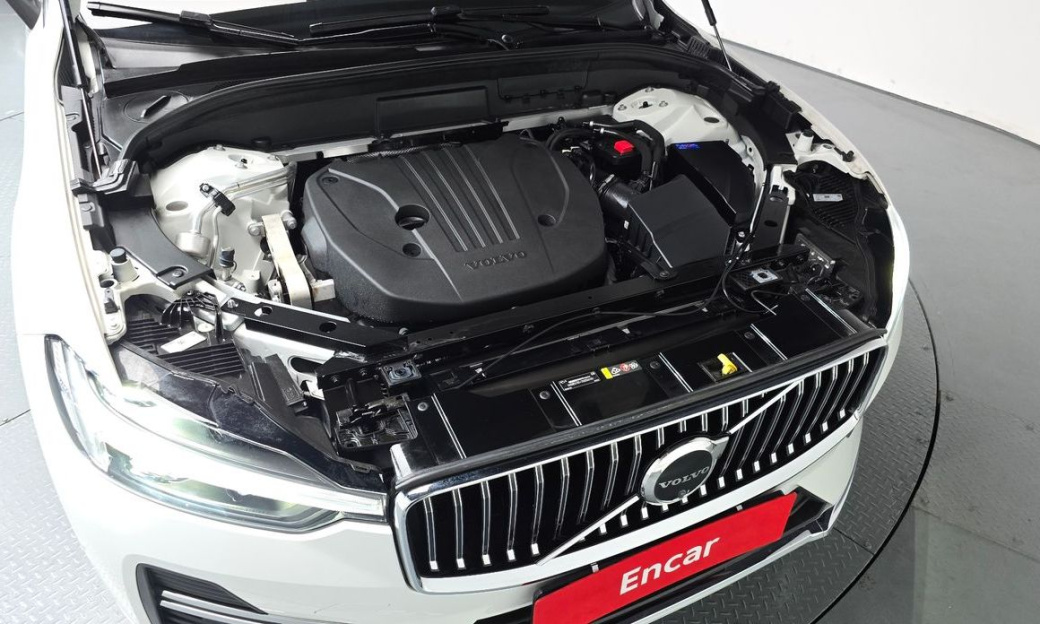 Volvo XC60 B5 Ultimate Bright, 2023