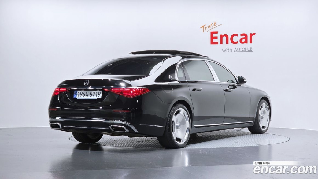 Mercedes-Benz S-Class Maybach S580 4MATIC, 2024