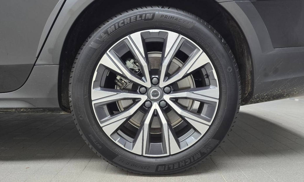 Volvo V90 B5 Ultimate AWD, 2024