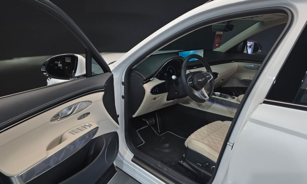 Genesis GV70 2.5T Gasoline 2WD, 2024