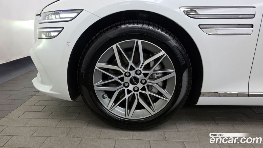 Genesis G80 Gasoline 2.5 Turbo 2WD, 2025