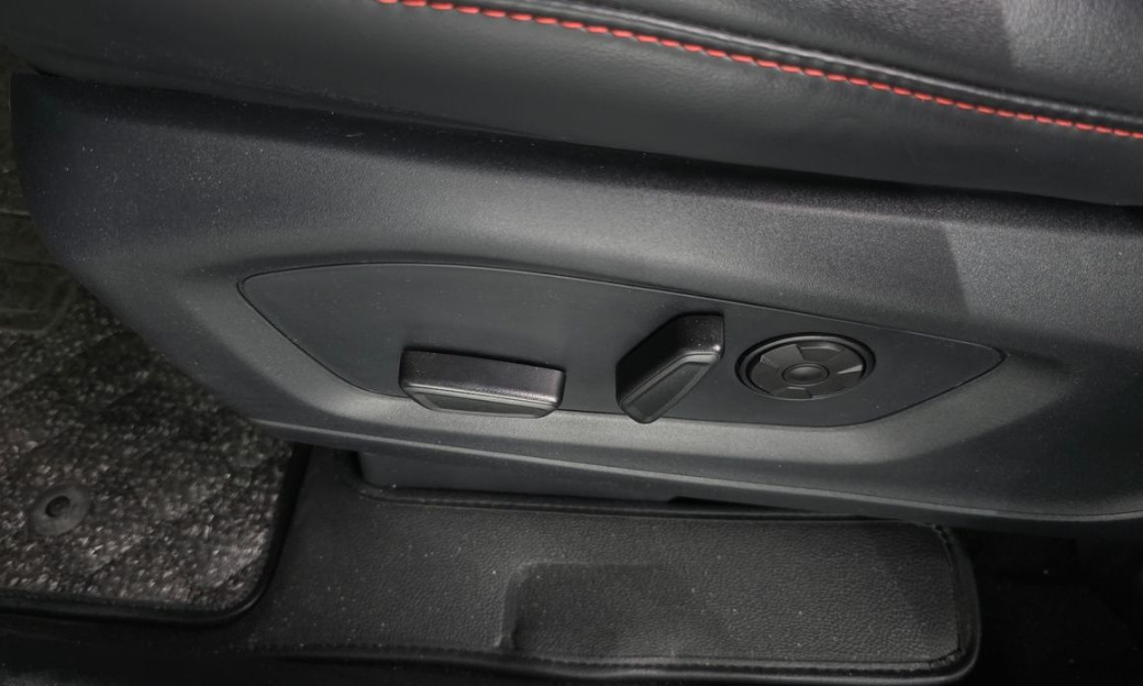 Ford Explorer 2.3 ST-Line 4WD, 2025