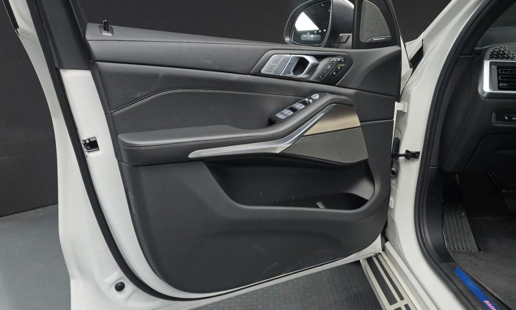 BMW X7 xDrive 40d Design Pure Excellence 7-Seater, 2025