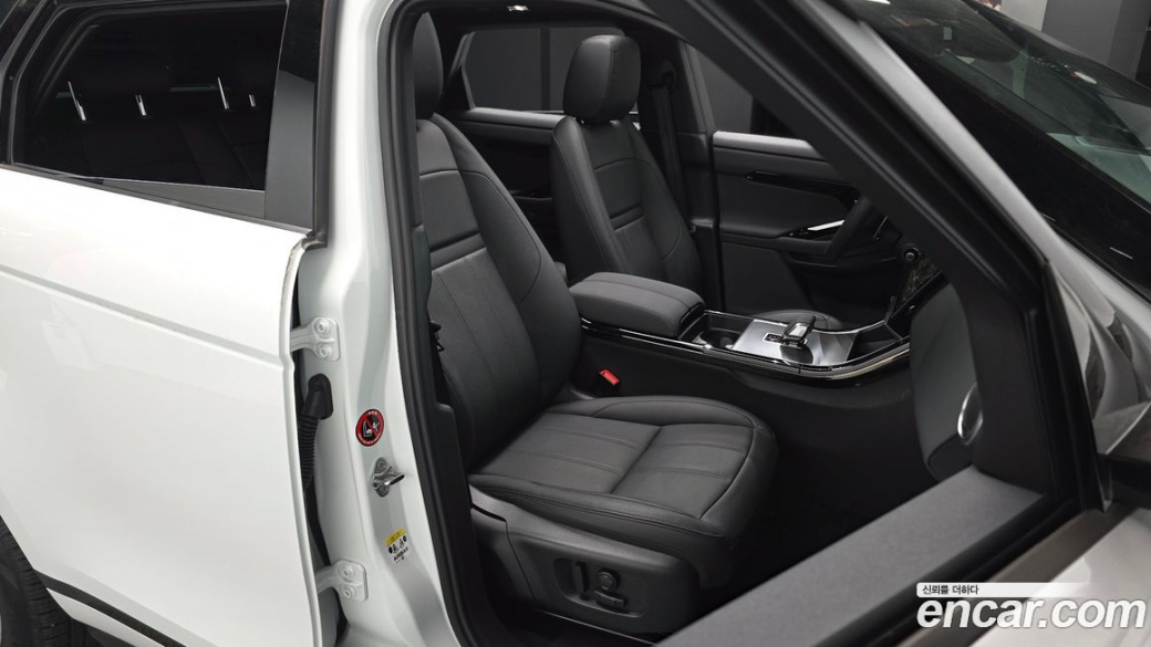 Land Rover Range Rover Evoque P250 Dynamic SE, 2024