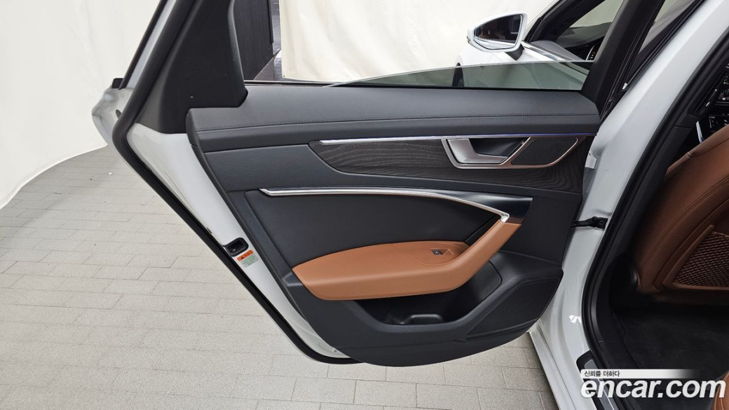 Audi A6 45 TFSI Premium, 2023