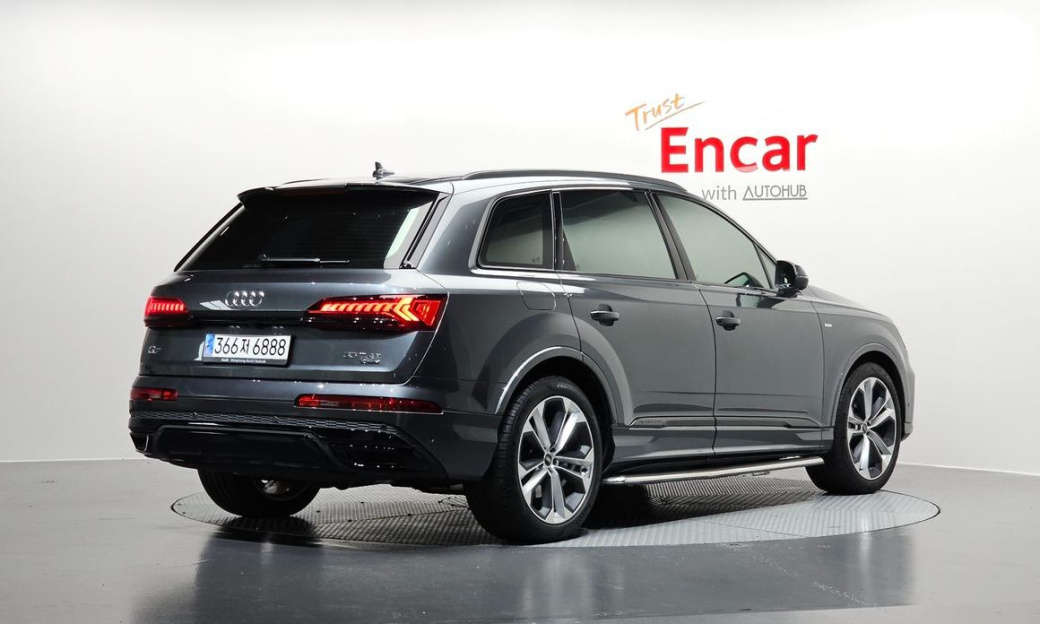 Audi Q7 55 TFSI Quattro Premium, 2022