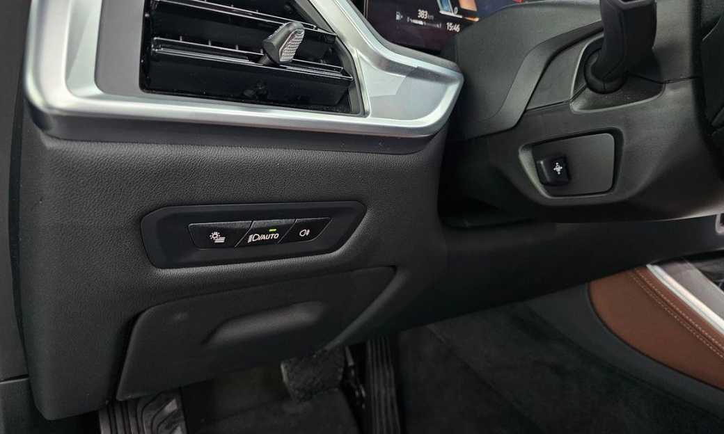 BMW X5 xDrive 40i xLine, 2024