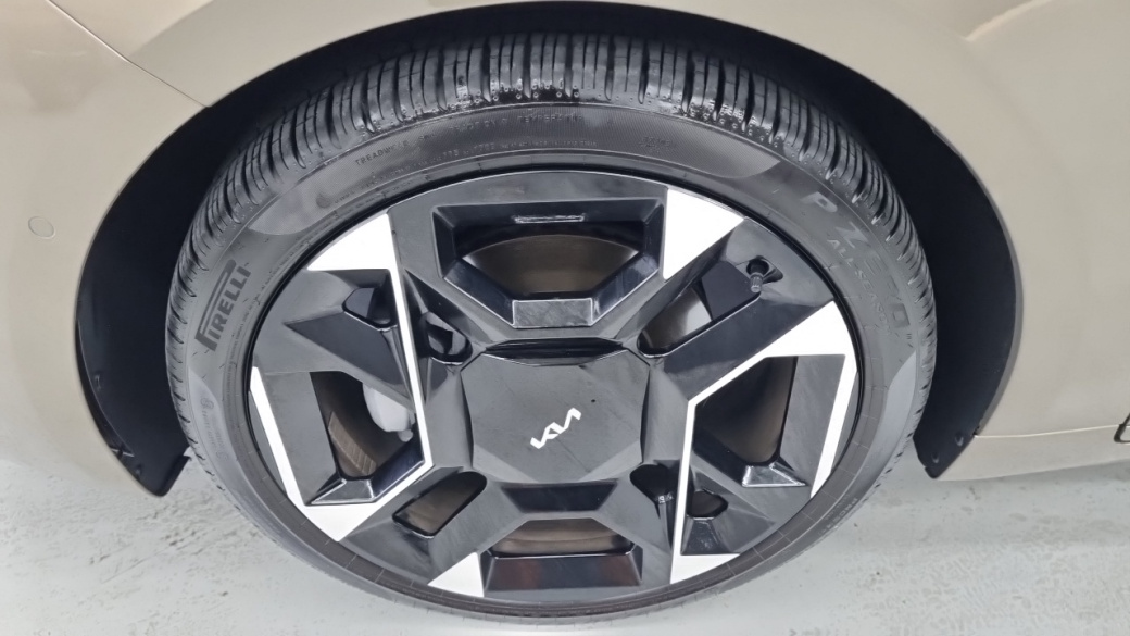 Kia K8 2.5 Gasoline 2WD, 2025