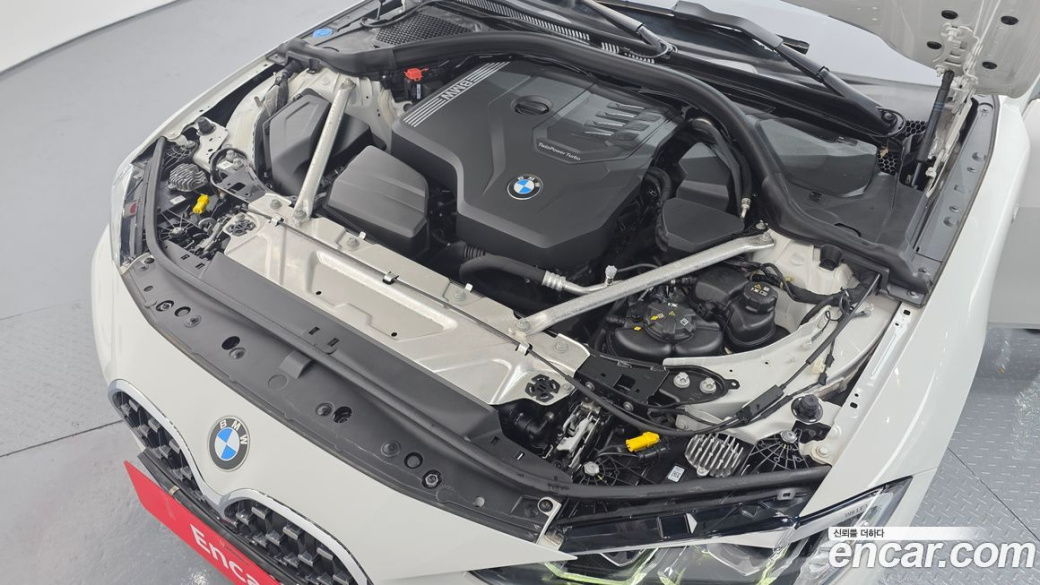 BMW 4-Series 420i M Sport Coupe, 2023