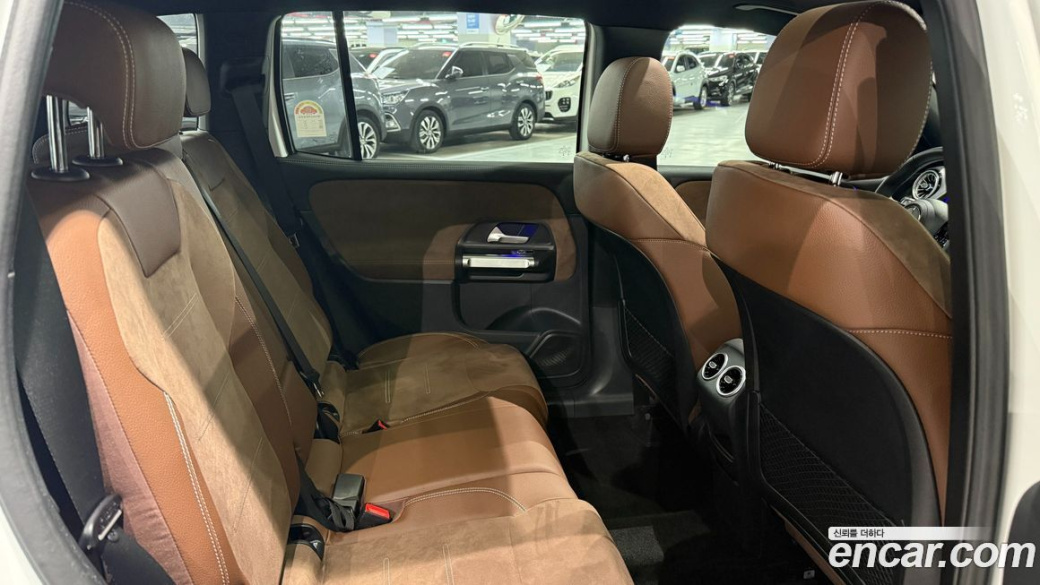 Mercedes-Benz GLB-Class AMG GLB35 4MATIC, 2025