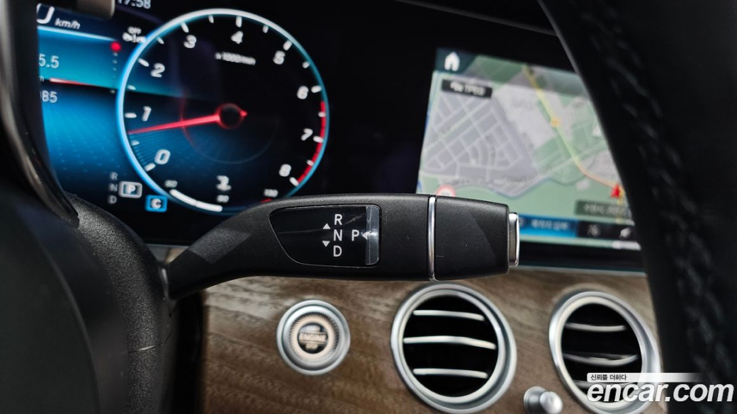 Mercedes-Benz E-Class E250 Avantgarde, 2022