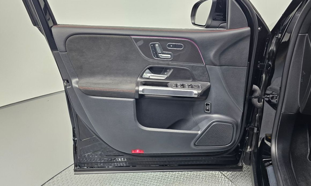 Mercedes-Benz GLB-Class AMG GLB35 4MATIC, 2022