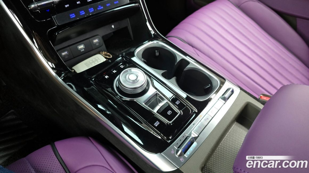 Kia Carnival 9-Seater Hi-Limousine(Special Vehicle), 2023