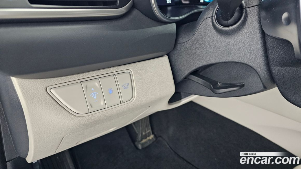 Genesis G70 Gasoline 2.0T 4WD, 2022