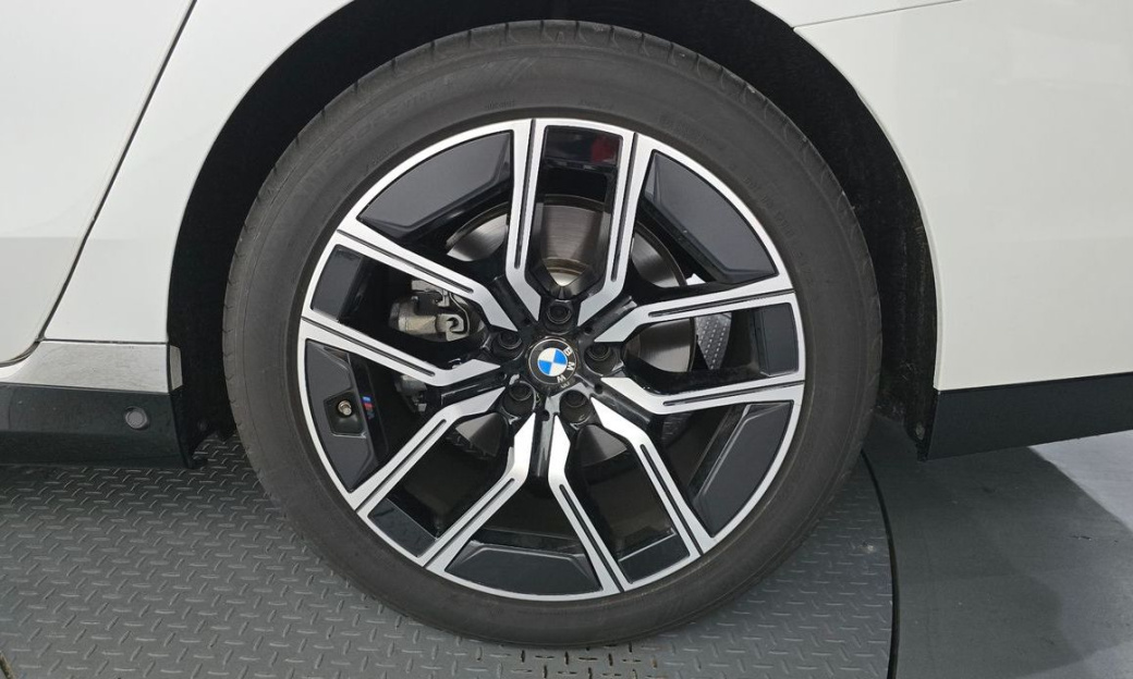 BMW 7-Series 740d xDrive M Sport, 2024