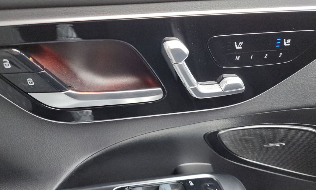 Mercedes-Benz C-Class C300 4MATIC Avantgarde, 2024