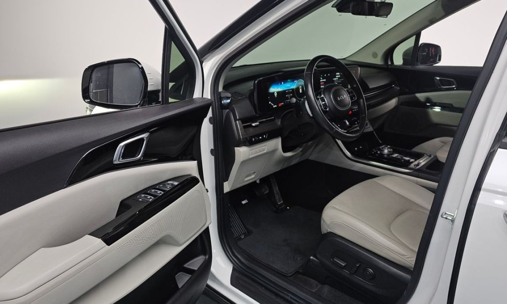 Kia Carnival 9-Seater Noblesse, 2022