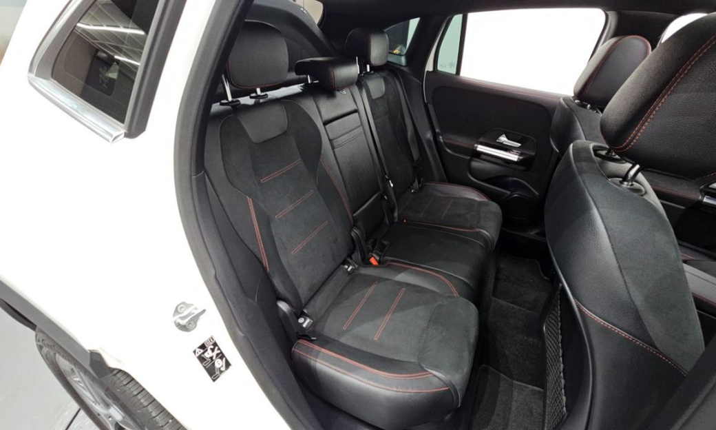 Mercedes-Benz GLA-Class GLA250 4MATIC, 2022