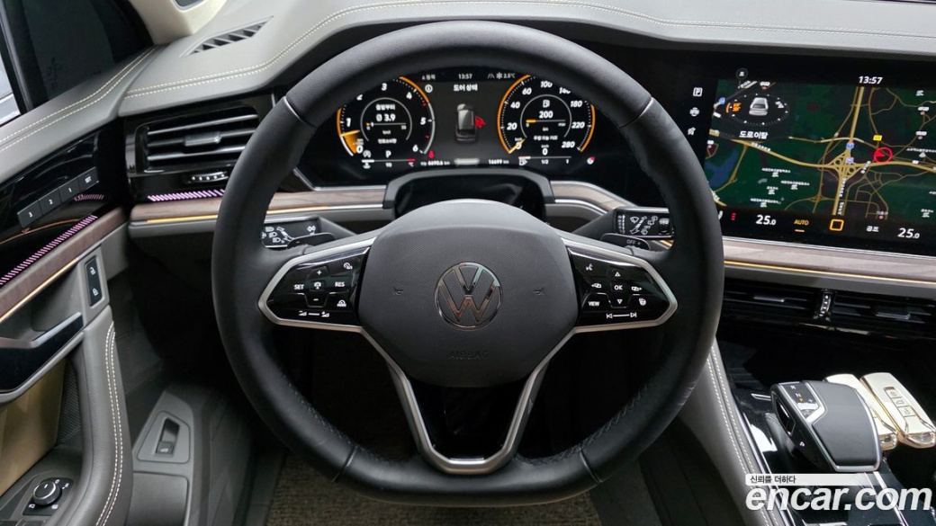 Volkswagen Touareg 3.0 TDI Prestige, 2024