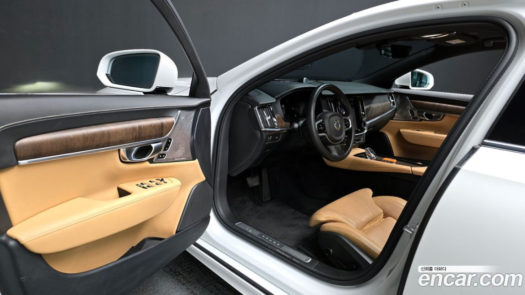 Volvo S90 B6 AWD Inscription, 2022