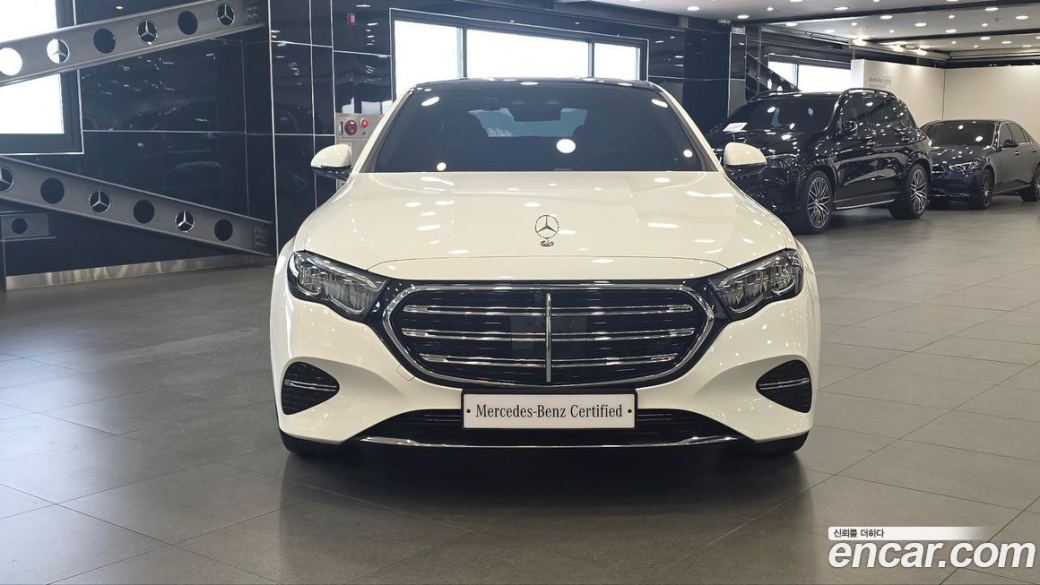 Mercedes-Benz E-Class E220d 4MATIC Exclusive, 2024