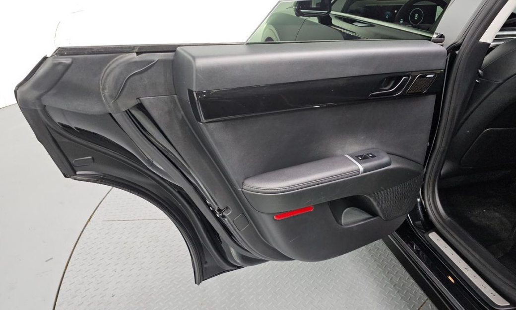 Hyundai Grandeur 2,5 Gasoline 2WD, 2023