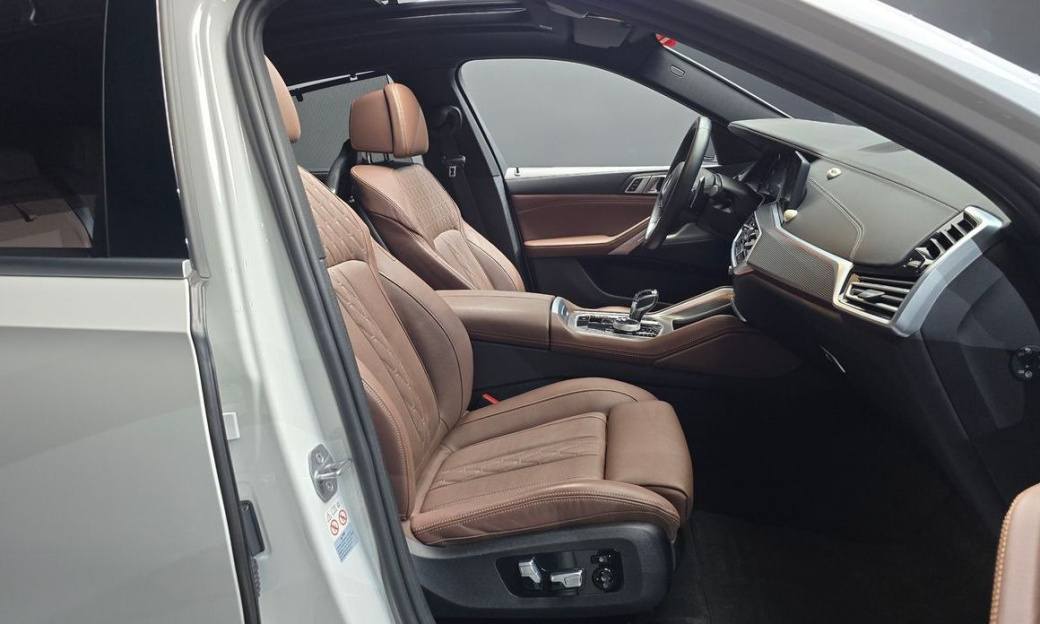 BMW X6 xDrive40i M Sport, 2022