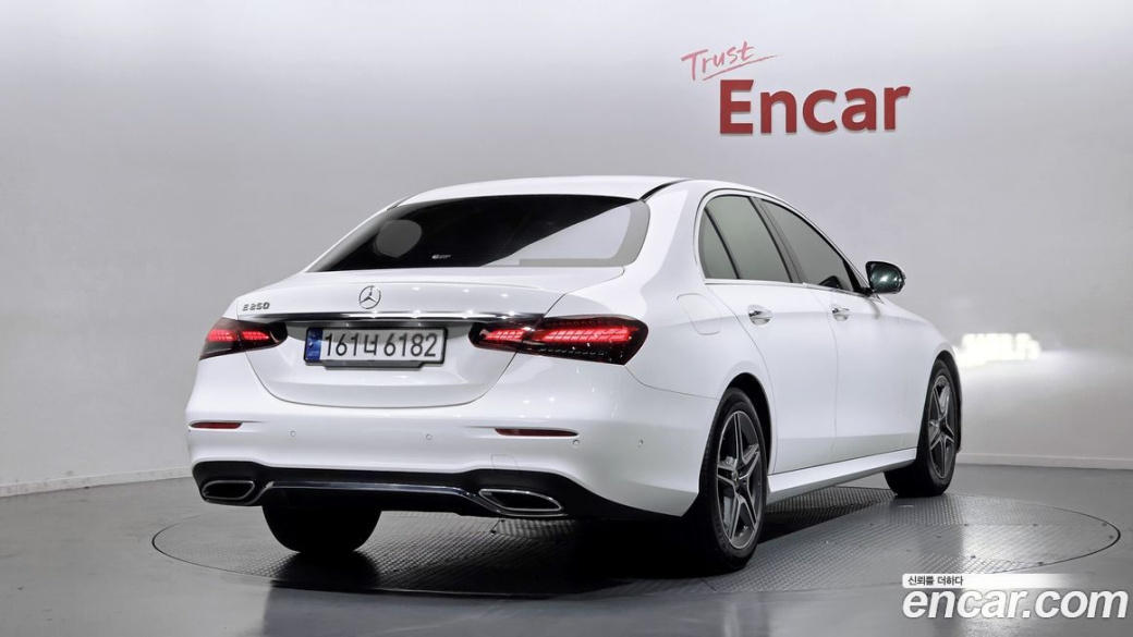 Mercedes-Benz E-Class E250 AMG Line, 2023
