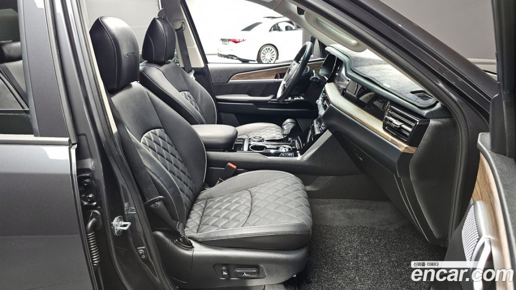 Kia Mohave Diesel 3.0 4WD 5-Seater, 2022