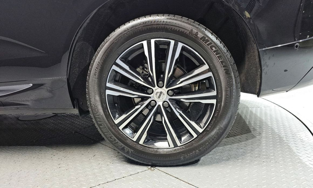 Volvo XC60 B5 Inscription, 2022