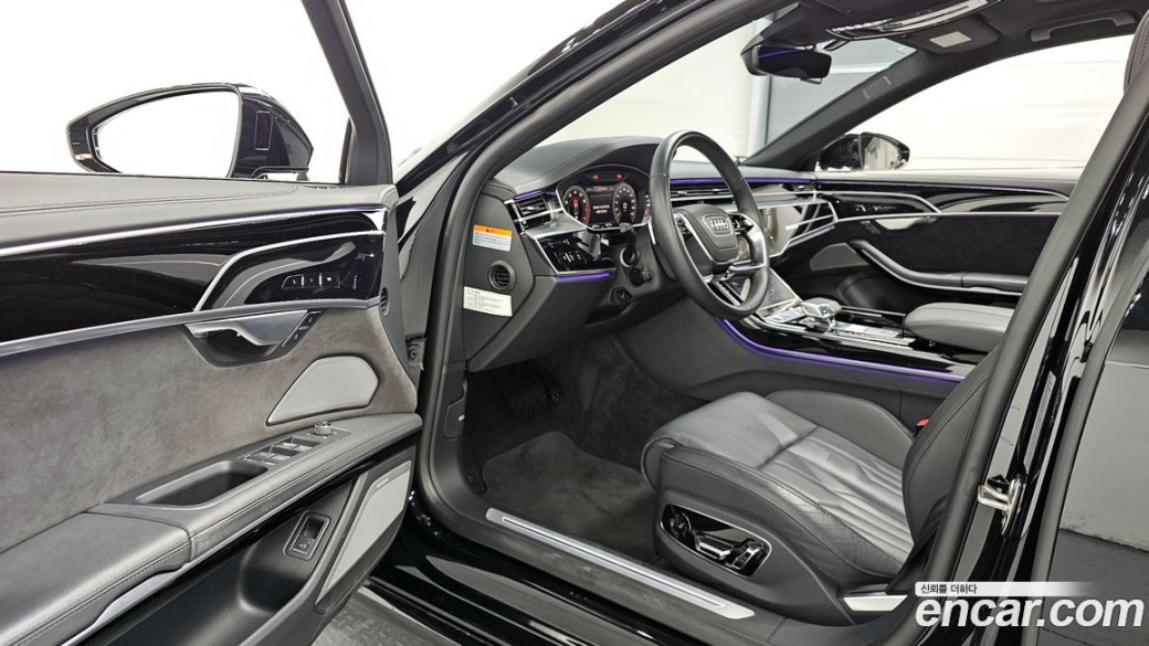 Audi A8 55 TFSI Quattro LWB, 2021