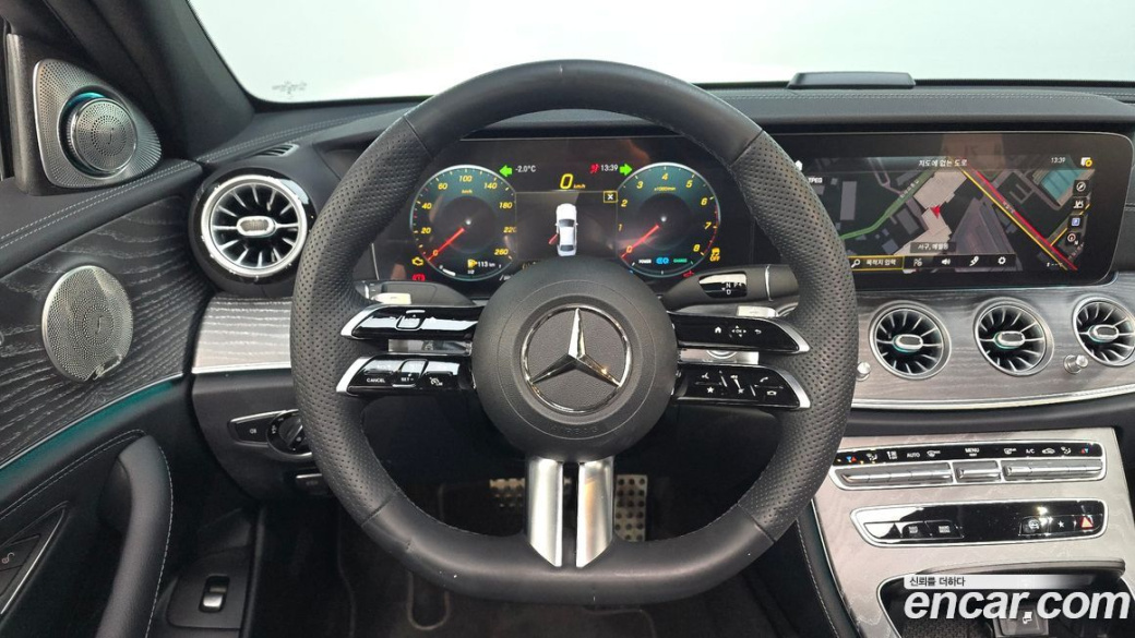 Mercedes-Benz E-Class E350 4MATIC AMG Line, 2023