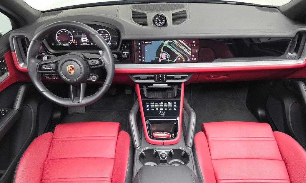 Porsche Cayenne 3.0, 2024