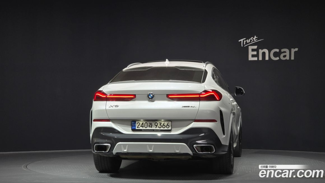 BMW X6 xDrive40i M Sport, 2023