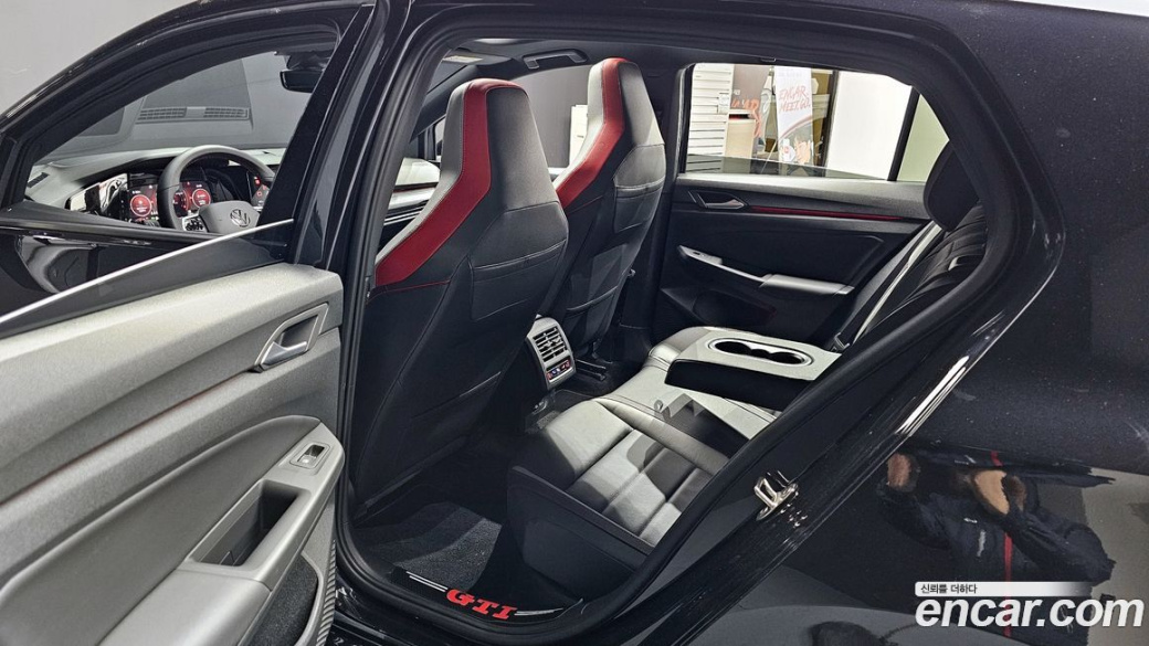Volkswagen Golf 2.0 GTI, 2023