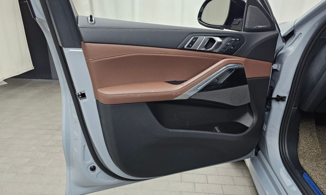 BMW X6 xDrive40i M Sport, 2024