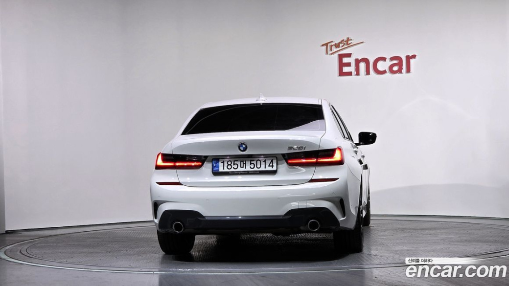 BMW 3-Series 320i M Sport, 2022