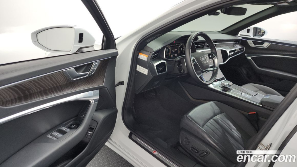 Audi A6 45 TFSI, 2023
