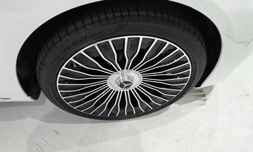 Mercedes-Benz S-Class Maybach S680 4MATIC, 2025