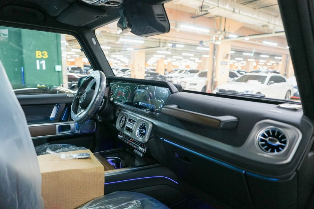 Mercedes-Benz G-Class G450d, 2026