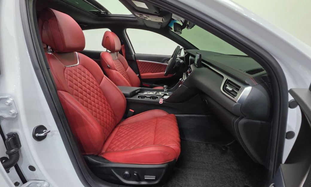 Genesis G70 Gasoline 2.5T 2WD, 2024