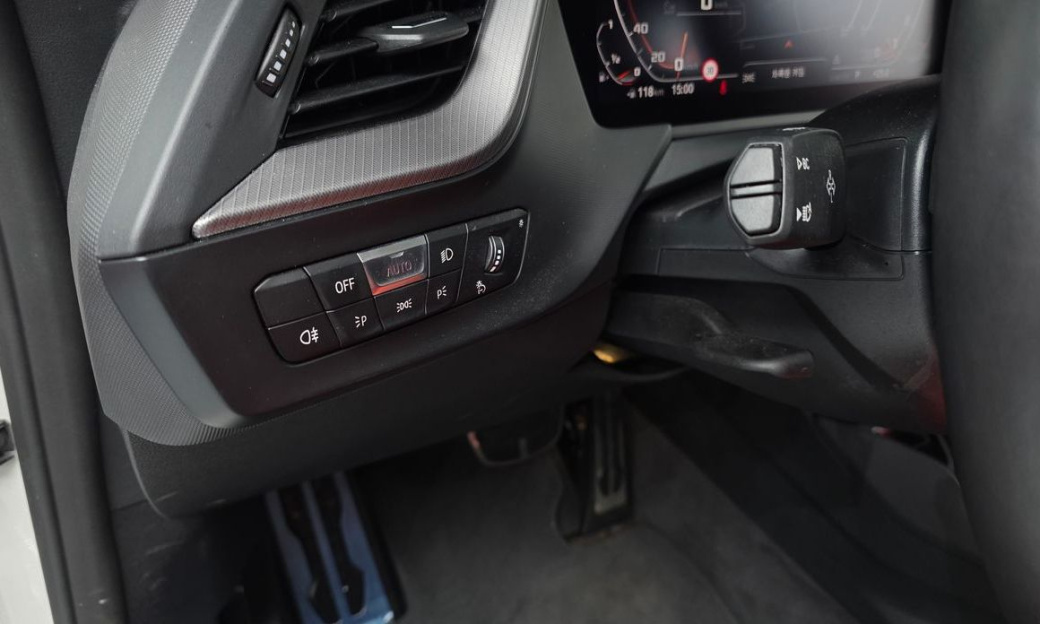 BMW 2-Series M235i xDrive, 2024