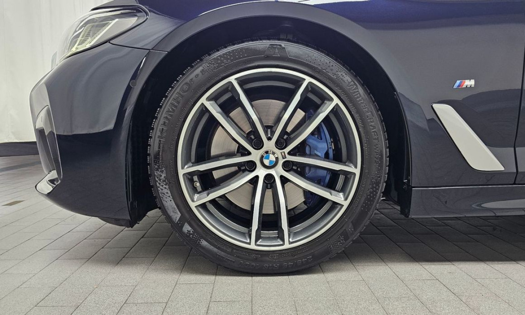 BMW 5-Series 520i M Sport, 2022