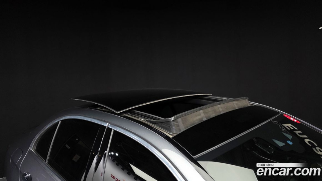 Mercedes-Benz E-Class E350 4MATIC AMG Line, 2022
